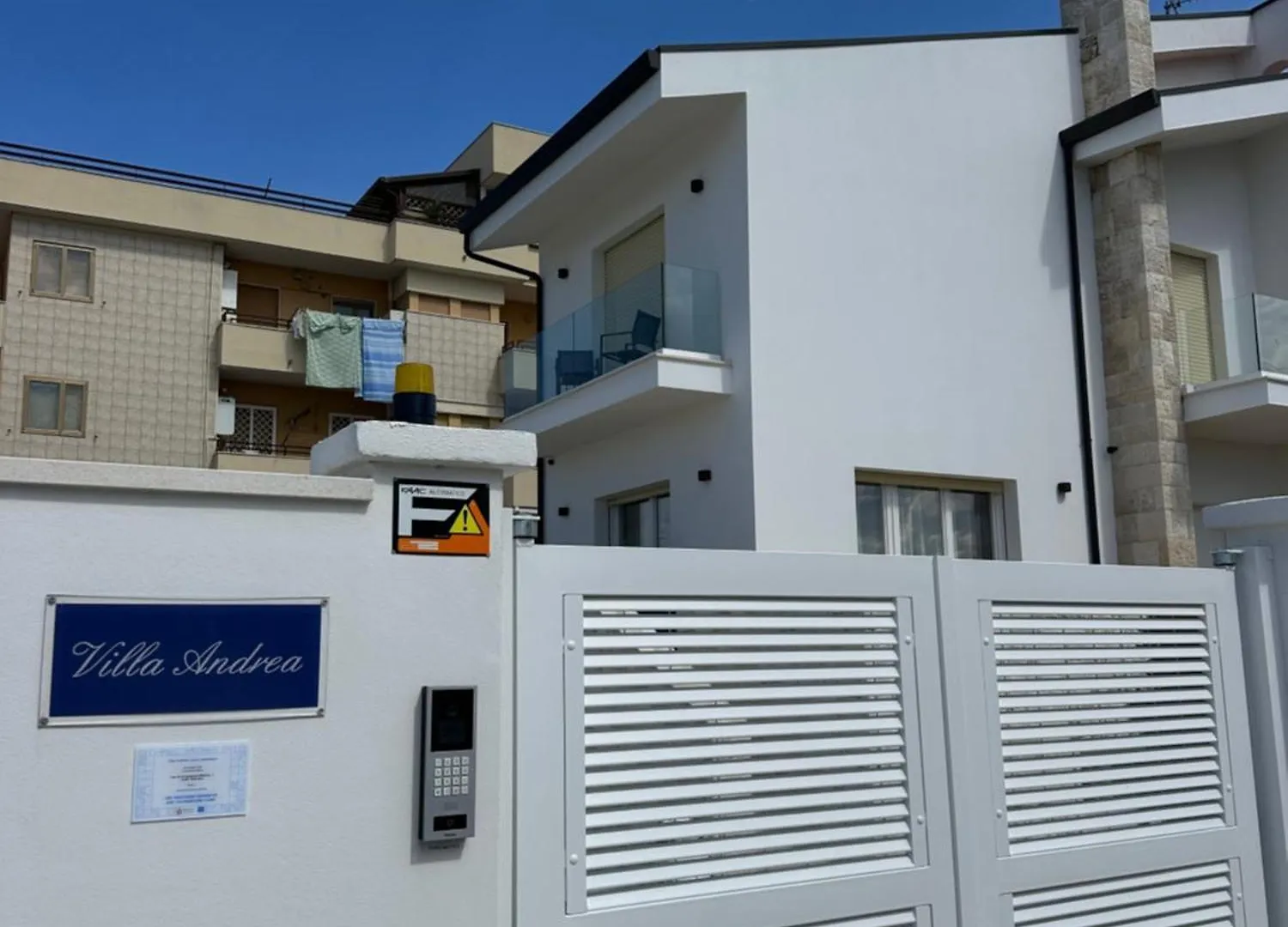 בארי Villa Andrea Luxury Apartment 0*,  איטליה